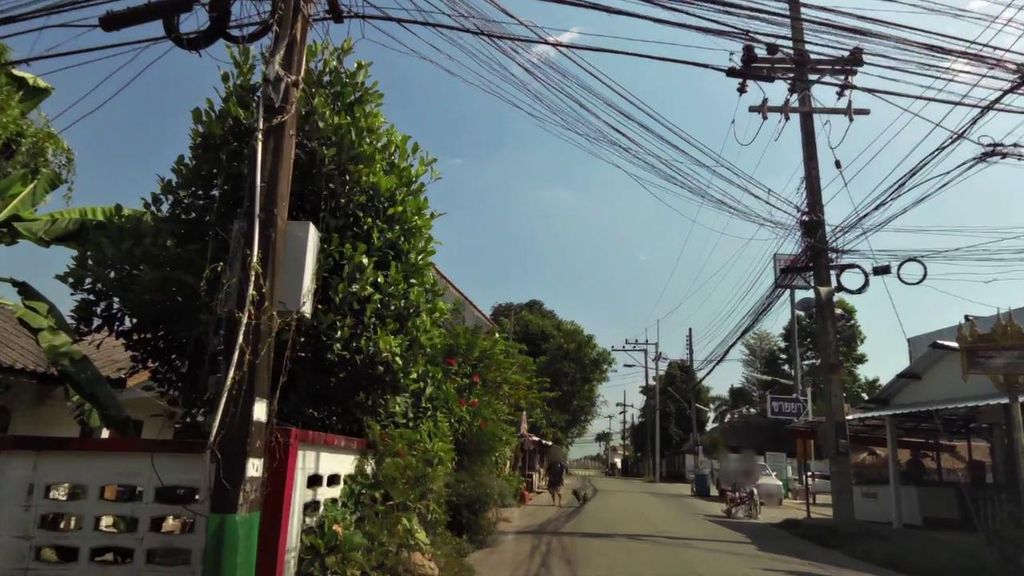ภาพถนนตรงที่ ร้านอีสานอินดี้ ตั้งอยู่ ถ่ายโดย toffy พ.ศ. 2561 (2018) · A street-level view of where ร้านอีสานอินดี้ · Ran Isan Indie stands, by toffy in 2561 (2018)