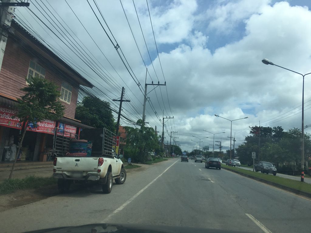 ภาพถนนตรงที่ หมูสด Cp -สาขานางแล- ตั้งอยู่ ถ่ายโดย wapriz พ.ศ. 2561 (2018) · A street-level view of where หมูสด Cp -สาขานางแล- · Mutda Cp -sakha Nanglae- stands, by wapriz in 2561 (2018)