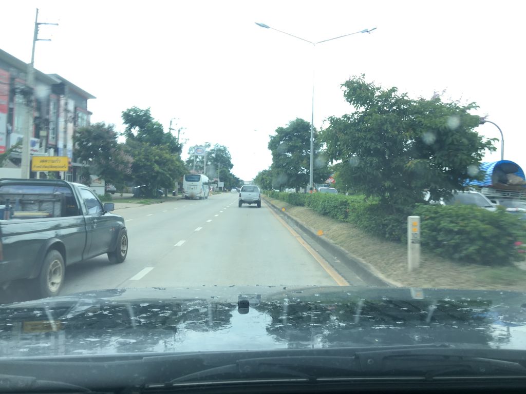 ภาพถนนตรงที่ WC Clinic ตั้งอยู่ ถ่ายโดย wapriz พ.ศ. 2561 (2018) · A street-level view of where WC Clinic stands, by wapriz in 2561 (2018)