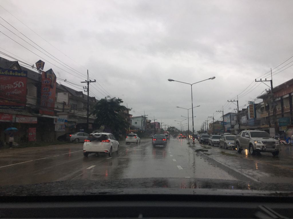 ภาพถนนตรงที่ TGI Bethlehem Culture Center ตั้งอยู่ ถ่ายโดย wapriz พ.ศ. 2561 (2018) · A street-level view of where TGI Bethlehem Culture Center stands, by wapriz in 2561 (2018)