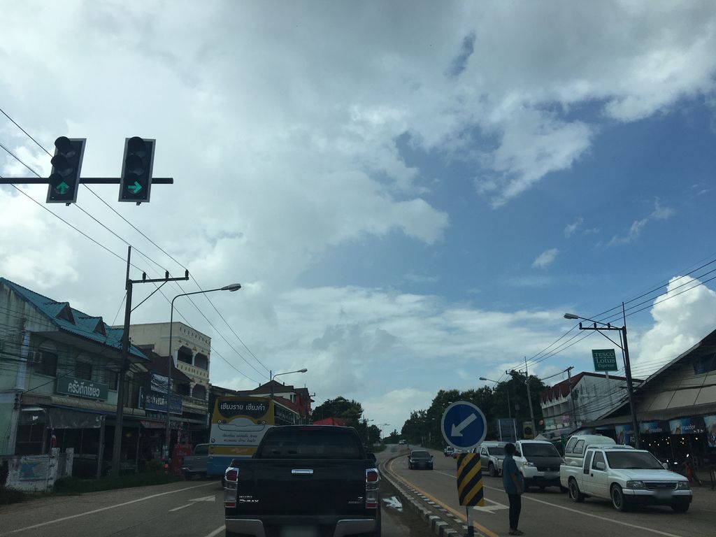 ภาพถนนตรงที่ กรีนวิง สาขาห้วยสัก ตั้งอยู่ ถ่ายโดย wapriz พ.ศ. 2561 (2018) · A street-level view of where กรีนวิง สาขาห้วยสัก · Green Wing Sakha Huai Sak stands, by wapriz in 2561 (2018)