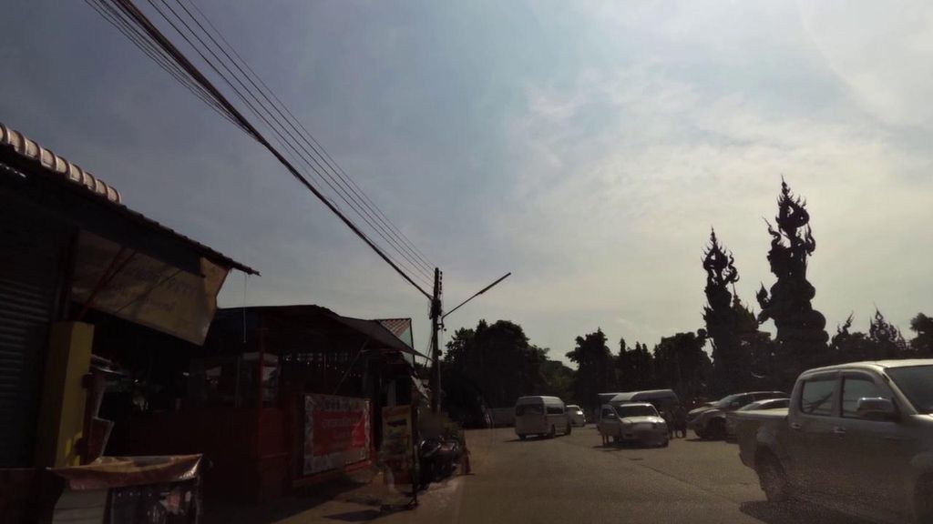 ภาพถนนตรงที่ 356 THREE FIVE SIX Coffee & Drink ตั้งอยู่ ถ่ายโดย toffy พ.ศ. 2561 (2018) · A street-level view of where 356 THREE FIVE SIX Coffee & Drink stands, by toffy in 2561 (2018)