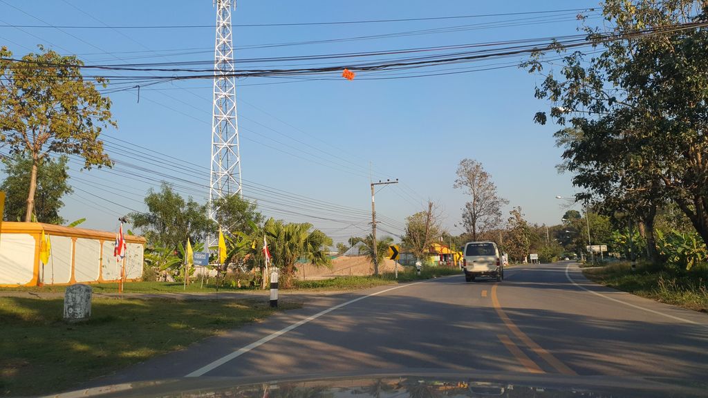 ภาพถนนตรงที่ กศน.ตำบลแม่กรณ์ ตั้งอยู่ ถ่ายโดย jrcarlsen พ.ศ. 2565 (2022) · A street-level view of where กศน.ตำบลแม่กรณ์ · Kason.Tambon Maek stands, by jrcarlsen in 2565 (2022)