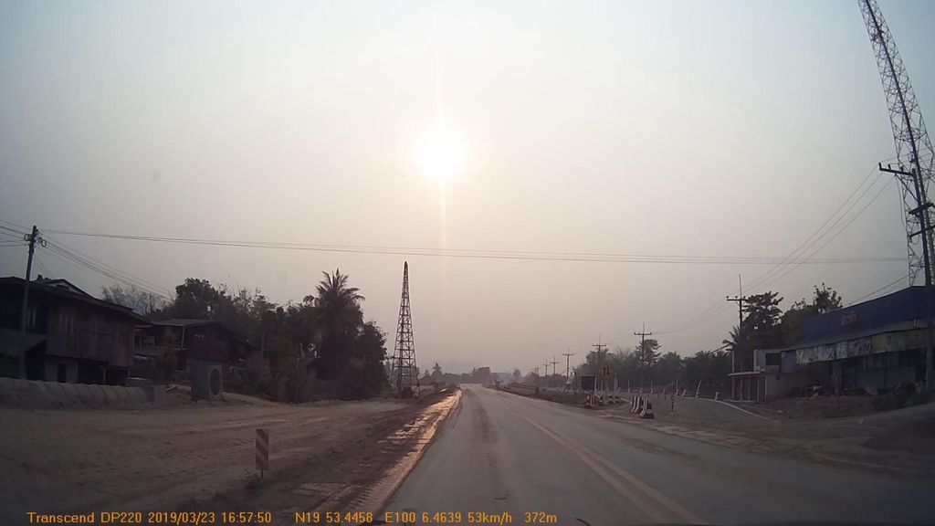 ภาพถนนตรงที่ ร้านสายรุ้ง ตั้งอยู่ ถ่ายโดย mapcreator พ.ศ. 2562 (2019) · A street-level view of where ร้านสายรุ้ง · Ran Sairung stands, by mapcreator in 2562 (2019)