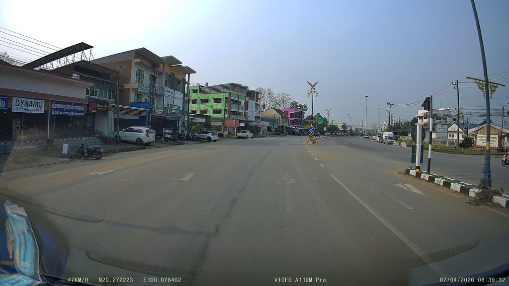 ภาพถนนตรงที่ ต้มเลือดหมู เยาวราช ตั้งอยู่ ถ่ายโดย ThailandCambodia พ.ศ. 2569 (2026) · A street-level view of where ต้มเลือดหมู เยาวราช · Tomlueatmu Yaowarat stands, by ThailandCambodia in 2569 (2026)