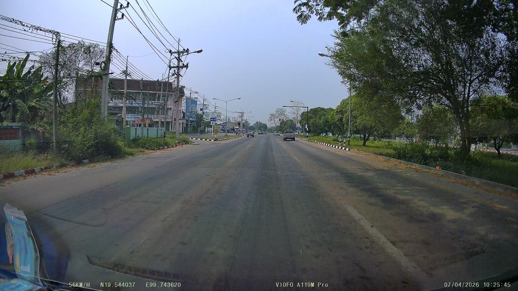 ภาพถนนตรงที่ ทวียนต์ หกแยกพาน ตั้งอยู่ ถ่ายโดย ThailandCambodia พ.ศ. 2569 (2026) · A street-level view of where ทวียนต์ หกแยกพาน · Thawiina Hokyaekphan stands, by ThailandCambodia in 2569 (2026)