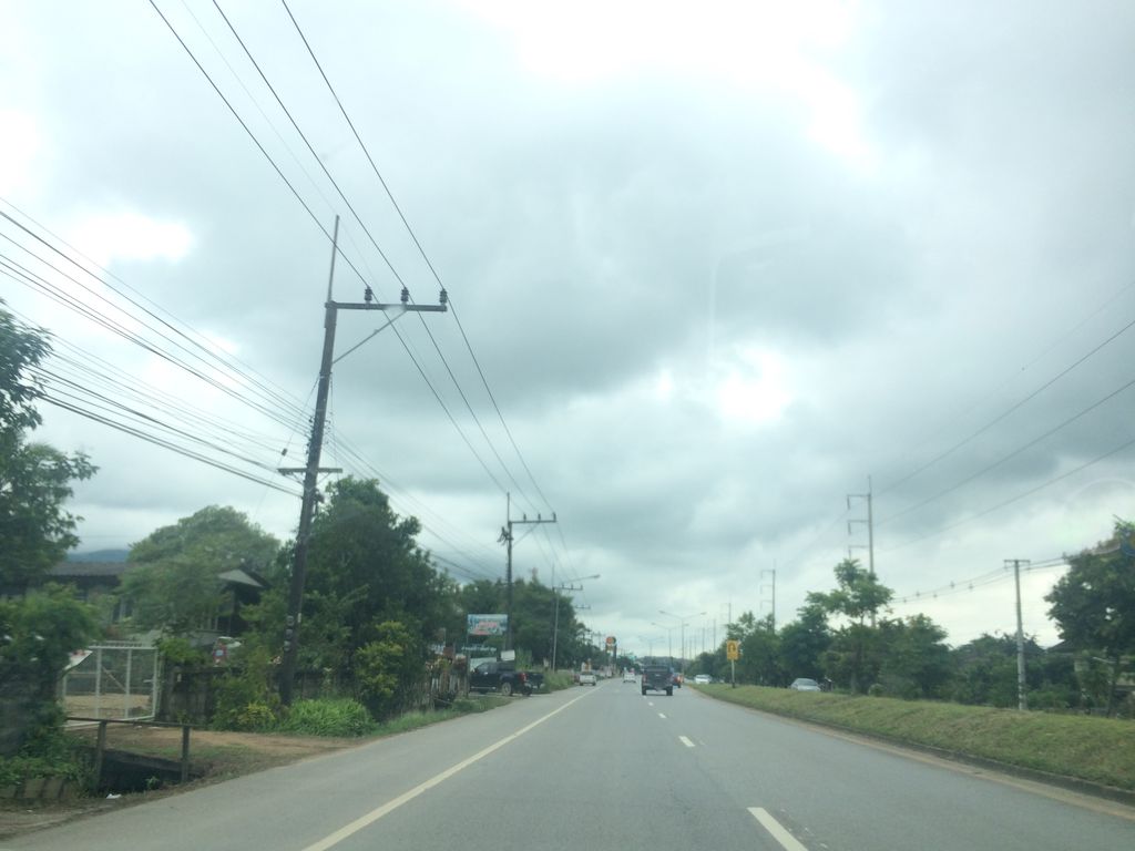 ภาพถนนตรงที่ สำนักสงฆ์บ้านจะพือ ตั้งอยู่ ถ่ายโดย prasert พ.ศ. 2559 (2016) · A street-level view of where สำนักสงฆ์บ้านจะพือ · Ban Chaphue Monastic residence stands, by prasert in 2559 (2016)