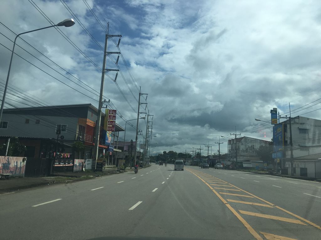 ภาพถนนตรงที่ รถพยาบาล Medical MD. Ambulance Service Co.,LTD ตั้งอยู่ ถ่ายโดย wapriz พ.ศ. 2561 (2018) · A street-level view of where รถพยาบาล Medical MD. Ambulance Service Co.,LTD stands, by wapriz in 2561 (2018)