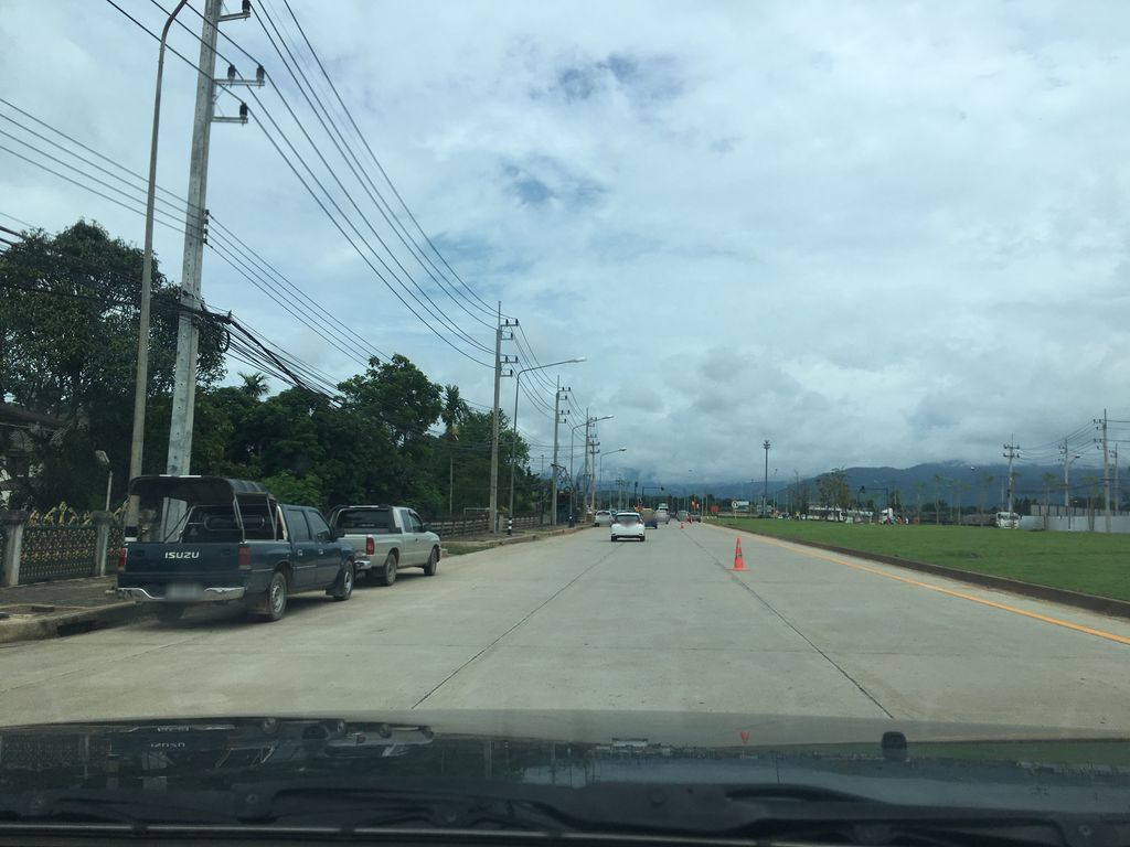 ภาพถนนตรงที่ ร้านบ้านข้าวซอย ตั้งอยู่ ถ่ายโดย wapriz พ.ศ. 2561 (2018) · A street-level view of where ร้านบ้านข้าวซอย · Ran Ban Khao Soi stands, by wapriz in 2561 (2018)
