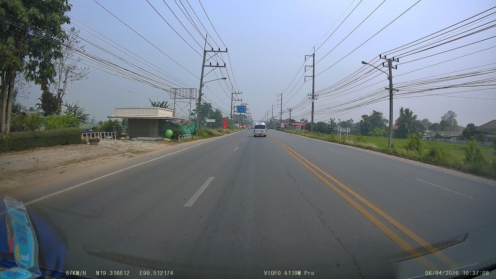 ภาพถนนตรงที่ ก๋วยเตี๋ยว อดทน ตั้งอยู่ ถ่ายโดย ThailandCambodia พ.ศ. 2569 (2026) · A street-level view of where ก๋วยเตี๋ยว อดทน · Kuaitiao Adathon stands, by ThailandCambodia in 2569 (2026)
