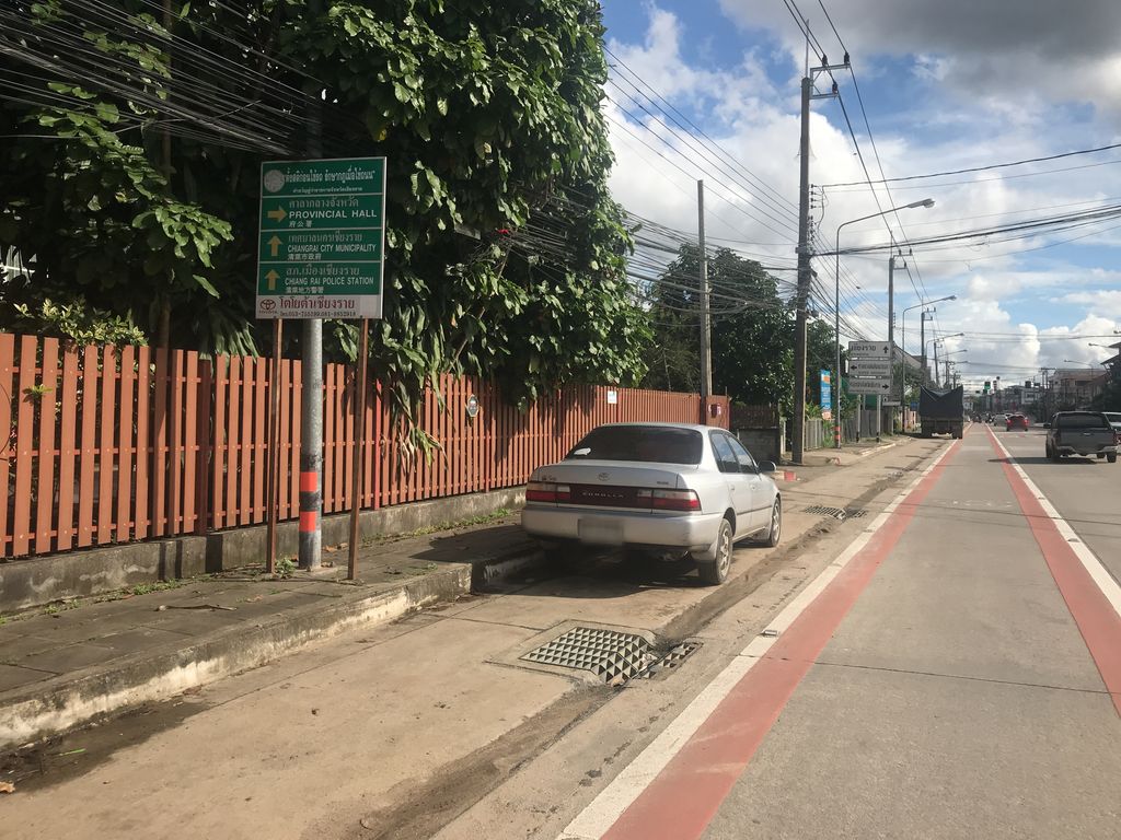 ภาพถนนตรงที่ HANA health massage ตั้งอยู่ ถ่ายโดย wiwattantib พ.ศ. 2561 (2018) · A street-level view of where HANA health massage stands, by wiwattantib in 2561 (2018)