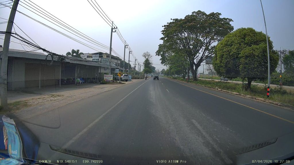 ภาพถนนตรงที่ นิสสันแองเจิลเวย์ สาขาพาน ตั้งอยู่ ถ่ายโดย ThailandCambodia พ.ศ. 2569 (2026) · A street-level view of where นิสสันแองเจิลเวย์ สาขาพาน · Nitsan Aengchoenwe Sakha Phan stands, by ThailandCambodia in 2569 (2026)