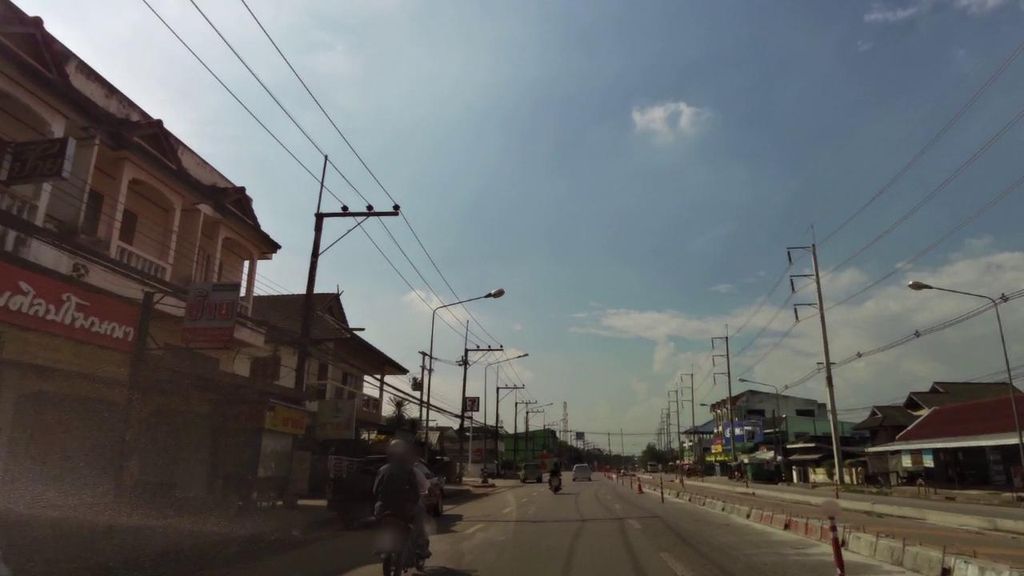 ภาพถนนตรงที่ ร้านโชคชัย โลหะกิจ ตั้งอยู่ ถ่ายโดย toffy พ.ศ. 2561 (2018) · A street-level view of where ร้านโชคชัย โลหะกิจ · Ran Chokchai Lohakit stands, by toffy in 2561 (2018)