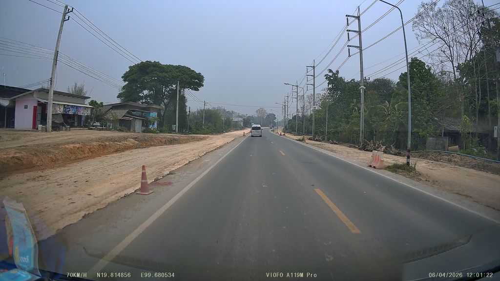 ภาพถนนตรงที่ ธาราทรัพย์การเกษตร ตั้งอยู่ ถ่ายโดย ThailandCambodia พ.ศ. 2569 (2026) · A street-level view of where ธาราทรัพย์การเกษตร · Thara Sap Kan Kaset stands, by ThailandCambodia in 2569 (2026)