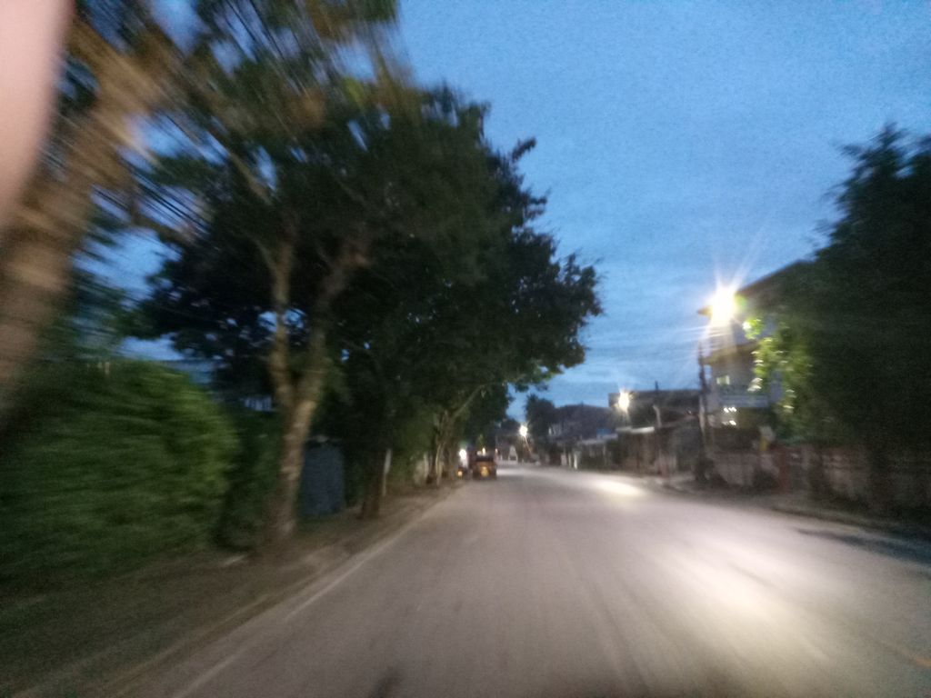 ภาพถนนตรงที่ The English Place ตั้งอยู่ ถ่ายโดย jang พ.ศ. 2561 (2018) · A street-level view of where The English Place stands, by jang in 2561 (2018)