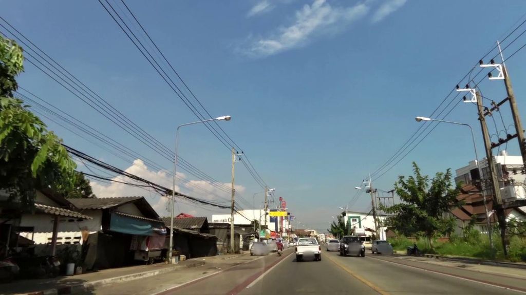 ภาพถนนตรงที่ บะหมี่ขนิษฐา ตั้งอยู่ ถ่ายโดย toffy พ.ศ. 2561 (2018) · A street-level view of where บะหมี่ขนิษฐา · Bamiknittha stands, by toffy in 2561 (2018)