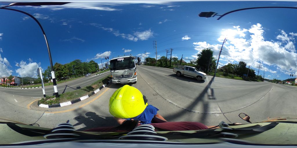 ภาพถนนตรงที่ จัสสะโต Just Stoer ตั้งอยู่ ถ่ายโดย maricarrabonza พ.ศ. 2562 (2019) · A street-level view of where จัสสะโต Just Stoer stands, by maricarrabonza in 2562 (2019)
