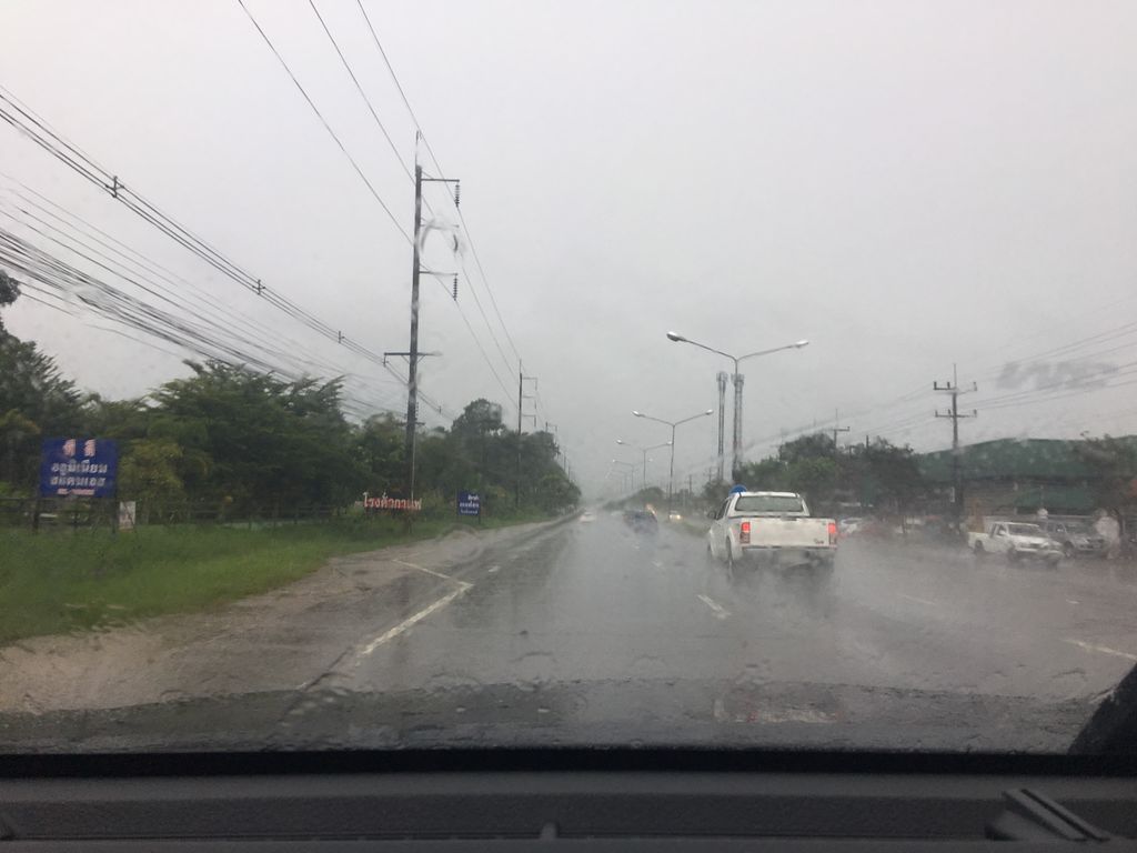 ภาพถนนตรงที่ ก๋วยเตี๋ยวเป็ดป่าห้า ตั้งอยู่ ถ่ายโดย wapriz พ.ศ. 2561 (2018) · A street-level view of where ก๋วยเตี๋ยวเป็ดป่าห้า · Kuaitiao Pet Pa Ha stands, by wapriz in 2561 (2018)