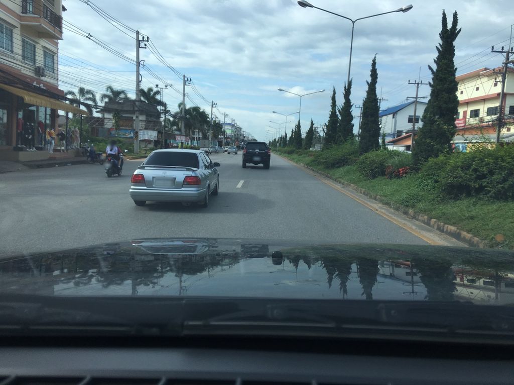 ภาพถนนตรงที่ สมานฉันท์ คาเฟ่ ตั้งอยู่ ถ่ายโดย wapriz พ.ศ. 2561 (2018) · A street-level view of where สมานฉันท์ คาเฟ่ · Samanchan Café stands, by wapriz in 2561 (2018)