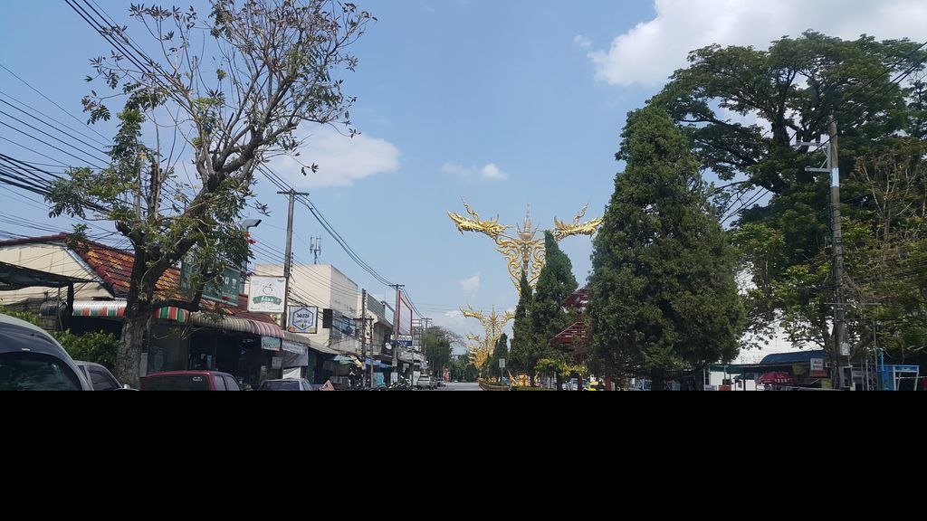 ภาพถนนตรงที่ Jats 語学学校 チェンライ ตั้งอยู่ ถ่ายโดย jrcarlsen พ.ศ. 2560 (2017) · A street-level view of where Jats 語学学校 チェンライ stands, by jrcarlsen in 2560 (2017)