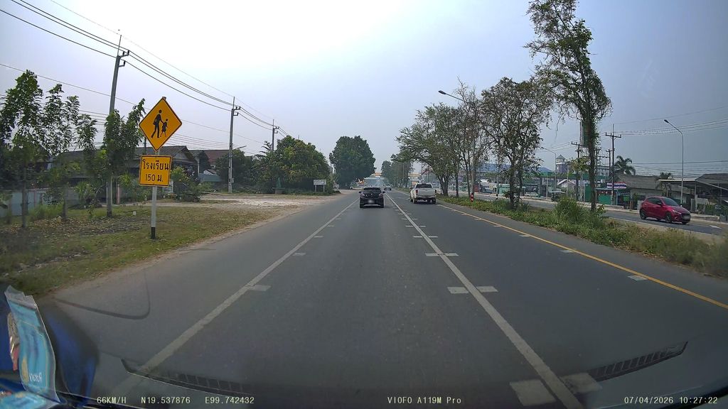 ภาพถนนตรงที่ BaanGurt : บ้านเกิร์ต ตั้งอยู่ ถ่ายโดย ThailandCambodia พ.ศ. 2569 (2026) · A street-level view of where BaanGurt : บ้านเกิร์ต stands, by ThailandCambodia in 2569 (2026)