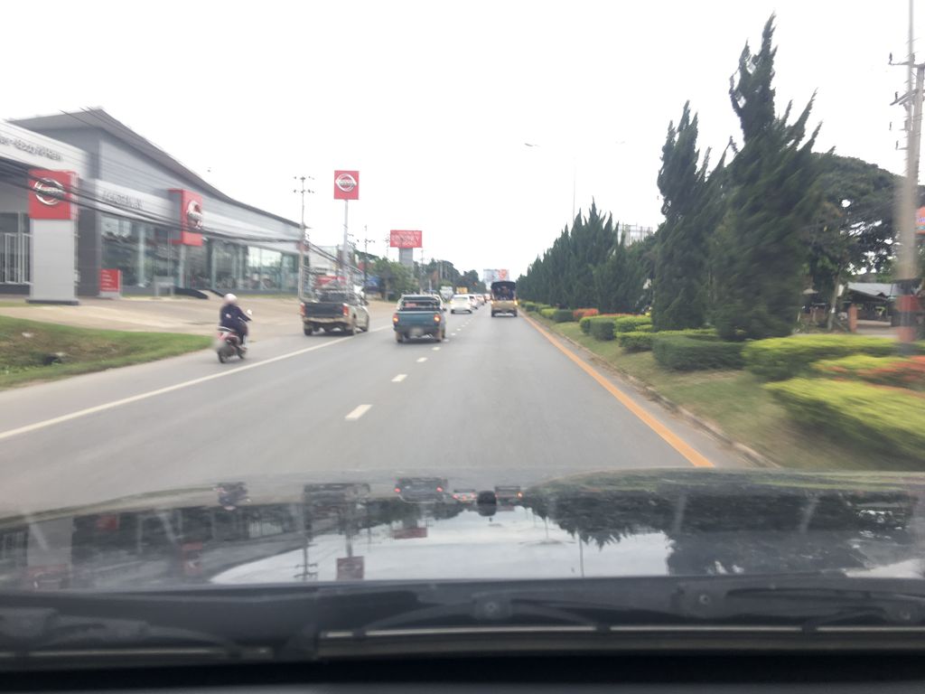 ภาพถนนตรงที่ เกาเหลาพลอยเจริญ ตั้งอยู่ ถ่ายโดย wapriz พ.ศ. 2561 (2018) · A street-level view of where เกาเหลาพลอยเจริญ · Kaolao Phaloi Charoen stands, by wapriz in 2561 (2018)