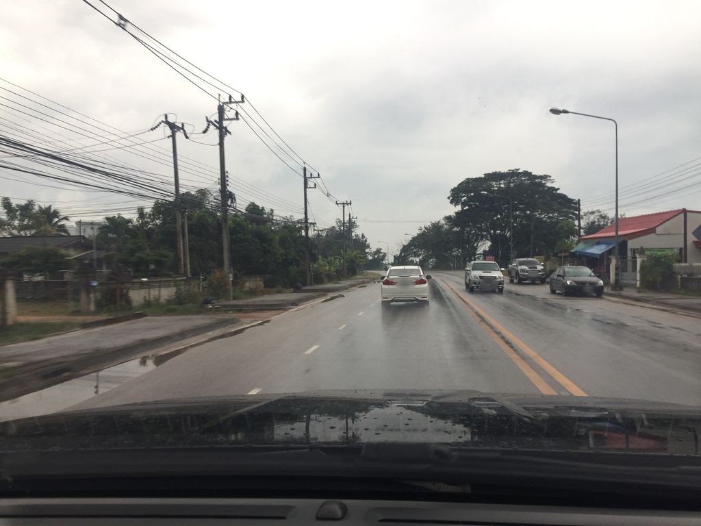 ภาพถนนตรงที่ หจก.ป่าแดดของถูก ตั้งอยู่ ถ่ายโดย chanon พ.ศ. 2561 (2018) · A street-level view of where หจก.ป่าแดดของถูก · .Pa Daet Khong Thuk Partnership stands, by chanon in 2561 (2018)