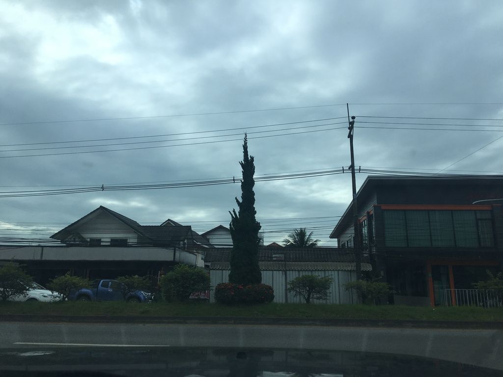 ภาพถนนตรงที่ ร้านน้ำเงี้ยวบ้านบัวนางแล ตั้งอยู่ ถ่ายโดย wapriz พ.ศ. 2561 (2018) · A street-level view of where ร้านน้ำเงี้ยวบ้านบัวนางแล · Ran Nam Ngiao Ban Bua Nanglae stands, by wapriz in 2561 (2018)
