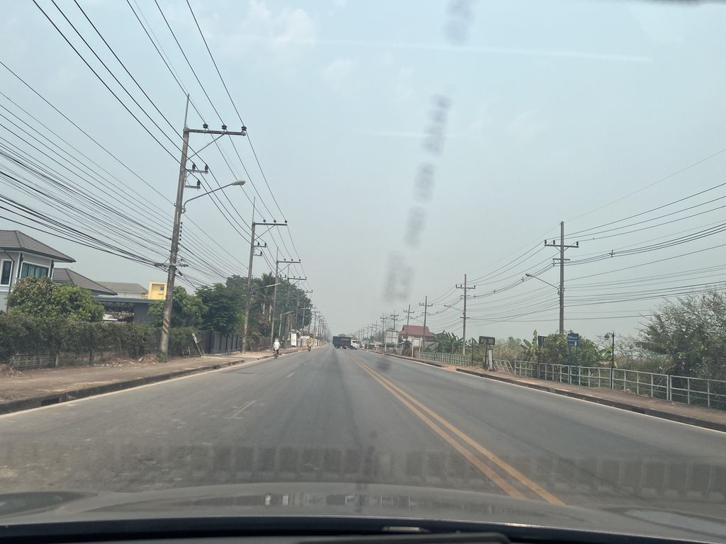 ภาพถนนตรงที่ เมานม 476 ตั้งอยู่ ถ่ายโดย lin_wang พ.ศ. 2567 (2024) · A street-level view of where เมานม 476 · Maonom 476 stands, by lin_wang in 2567 (2024)