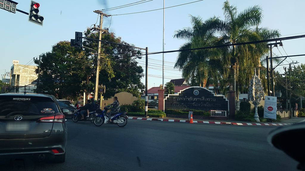 ภาพถนนตรงที่ ครัวไม้งาม ตั้งอยู่ ถ่ายโดย igorzo พ.ศ. 2562 (2019) · A street-level view of where ครัวไม้งาม · Khruamaingam stands, by igorzo in 2562 (2019)
