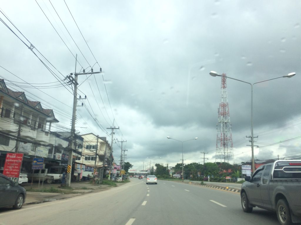 ภาพถนนตรงที่ จันทร์ฉายหมาล่า ตั้งอยู่ ถ่ายโดย prasert พ.ศ. 2559 (2016) · A street-level view of where จันทร์ฉายหมาล่า · Chan Chai Mala stands, by prasert in 2559 (2016)