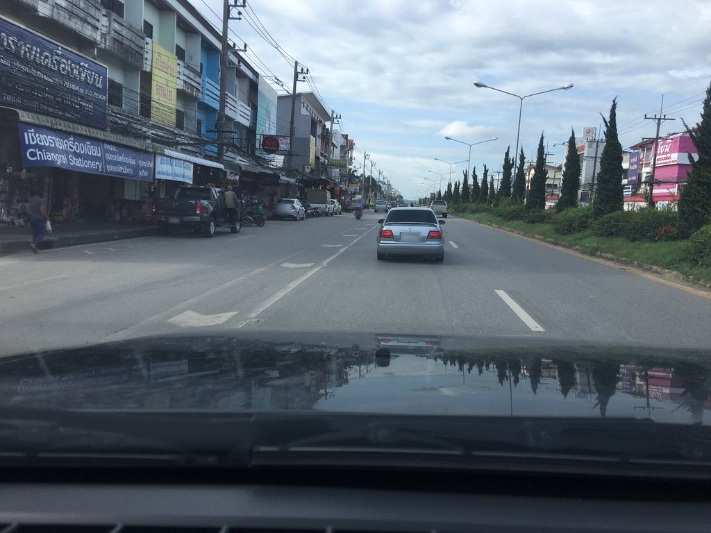ภาพถนนตรงที่ นที-เพ็ญพร คลินิก ตั้งอยู่ ถ่ายโดย wapriz พ.ศ. 2561 (2018) · A street-level view of where นที-เพ็ญพร คลินิก · Nathi-phenphon Clinic stands, by wapriz in 2561 (2018)