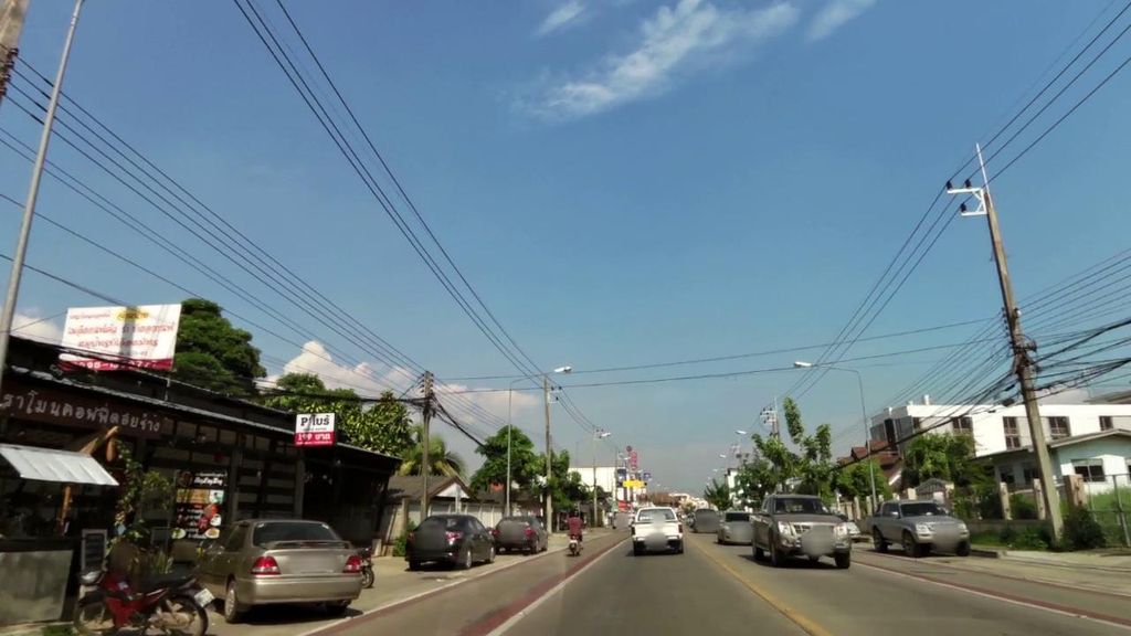 ภาพถนนตรงที่ ล้านยำ 20 บ้านใหม่ สาขา8 ตั้งอยู่ ถ่ายโดย toffy พ.ศ. 2561 (2018) · A street-level view of where ล้านยำ 20 บ้านใหม่ สาขา8 · Lanyam 20 Ban Mai Sakha8 stands, by toffy in 2561 (2018)