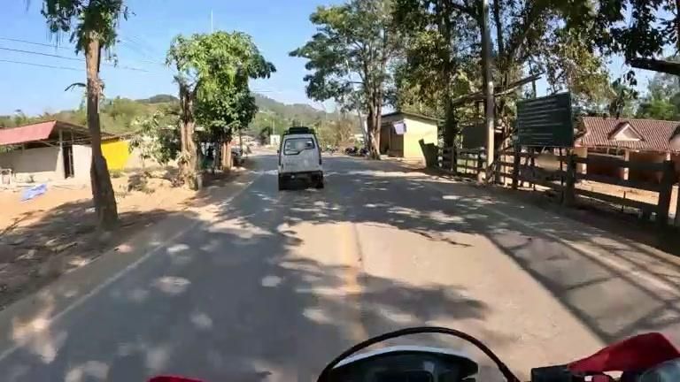 ภาพถนนตรงที่ ATV Chiang Rai Rummit ตั้งอยู่ ถ่ายโดย julcnx พ.ศ. 2568 (2025) · A street-level view of where ATV Chiang Rai Rummit stands, by julcnx in 2568 (2025)