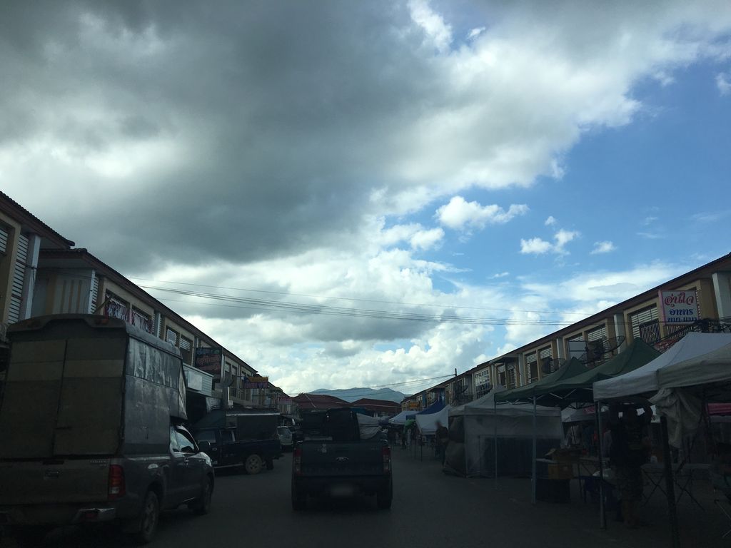 ภาพถนนตรงที่ ป้าพัน ก๋วยเตี๋ยวเรือ ตั้งอยู่ ถ่ายโดย wapriz พ.ศ. 2561 (2018) · A street-level view of where ป้าพัน ก๋วยเตี๋ยวเรือ · Paphan Kuai Tiaoruea stands, by wapriz in 2561 (2018)