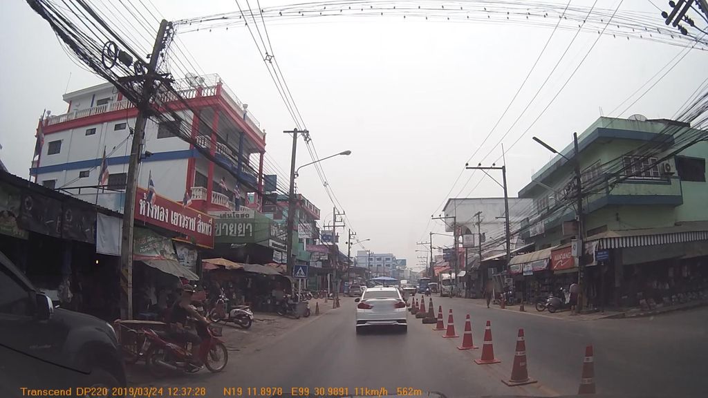ภาพถนนตรงที่ หม่าล่าคุณชาย ขายเบียร์วุ้น ตั้งอยู่ ถ่ายโดย mapcreator พ.ศ. 2562 (2019) · A street-level view of where หม่าล่าคุณชาย ขายเบียร์วุ้น · Mala Khunchai Khai Beer Wun stands, by mapcreator in 2562 (2019)