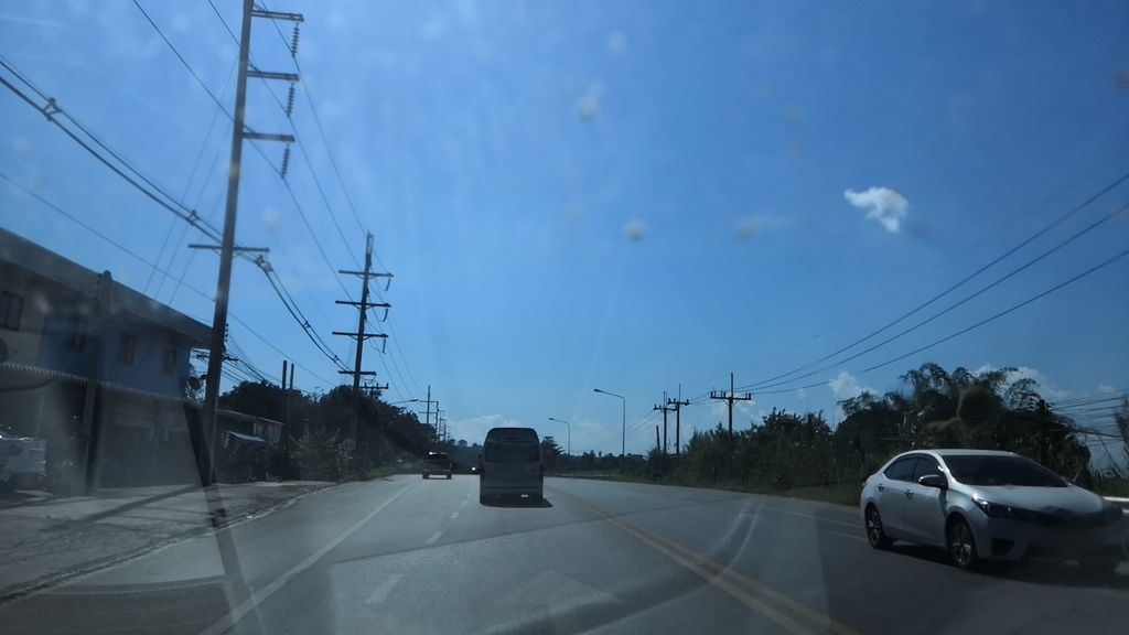 ภาพถนนตรงที่ ฮิมตาง ตั้งอยู่ ถ่ายโดย charlesano พ.ศ. 2561 (2018) · A street-level view of where ฮิมตาง · Himtang stands, by charlesano in 2561 (2018)